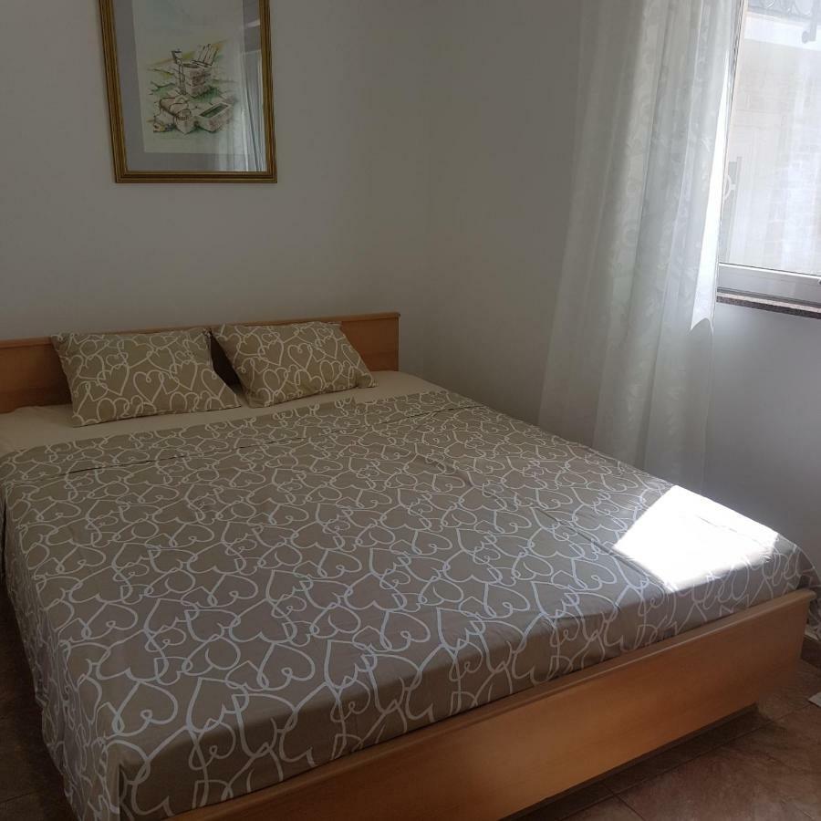 Antonio Apartman *